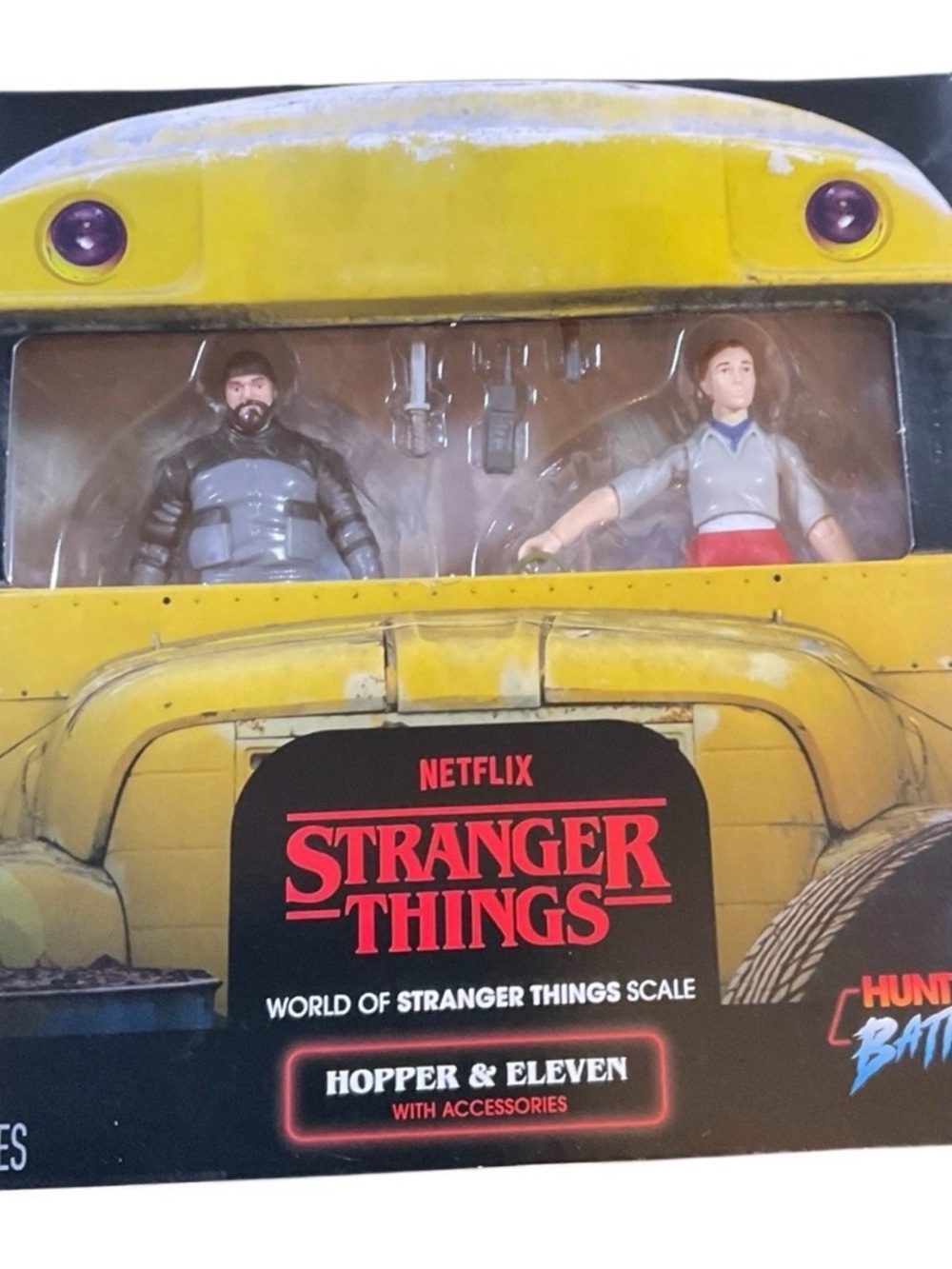 Netflix Stranger Things Hopper & Eleven Action Figure Set - Yellow - Picture 3 of 10